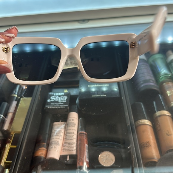 Versace sunglasses, small square frames - Picture 5 of 6